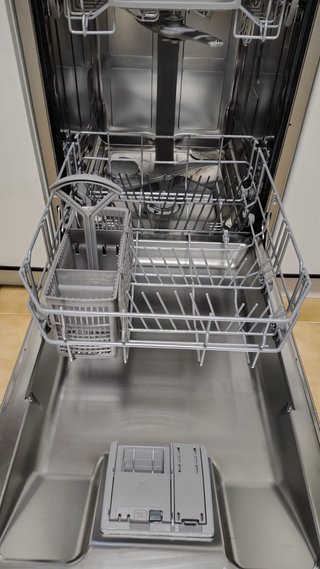 Lavavajillas Bosch de 45 cm, en perfecto estado.