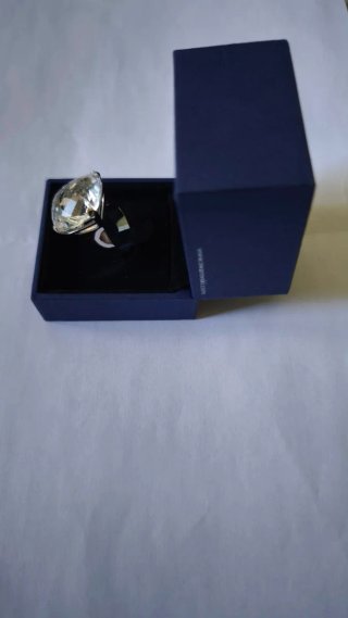 Anillo Swarovski rodio. talla 14/17mm