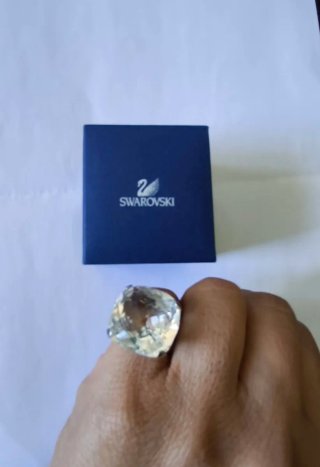 Anillo Swarovski rodio. talla 14/17mm