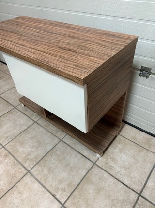 Mueble recibidor madera y crema