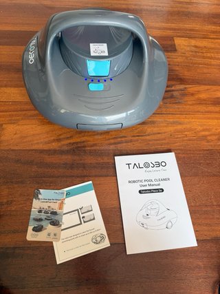 Cordless robotic pool cleaner Talosbo Pleco SE