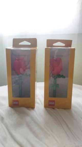 Rosa Lego