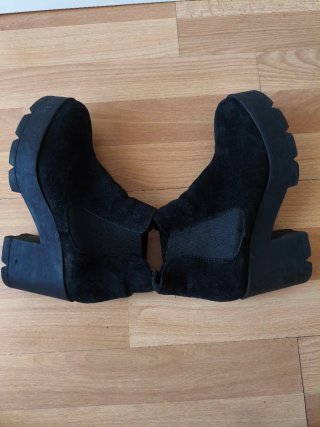 Zapatos de ante negros con plataforma