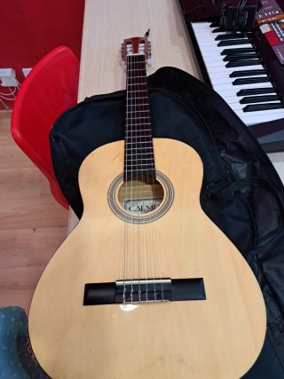 Guitarra Clásica Carmen 3/4 Cadete