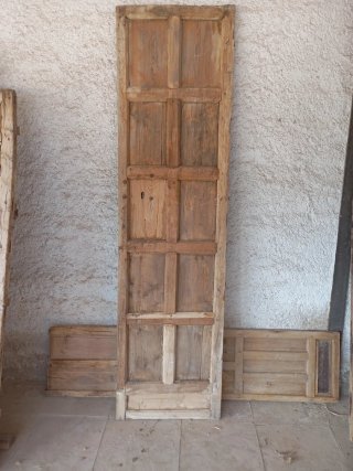 Puerta antigua madera cuarterones capuchina 215x57