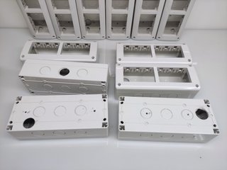 19 BTicino Idrobox Matix (12x 25406 + 7x 25402)
