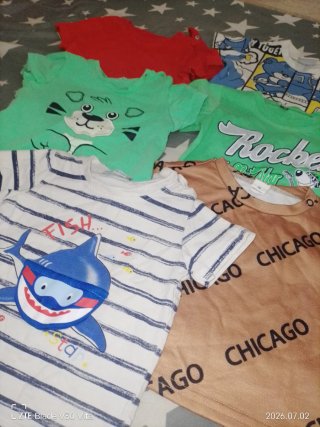Pack de 6 camisetas bebé de 6 a 9 meses.