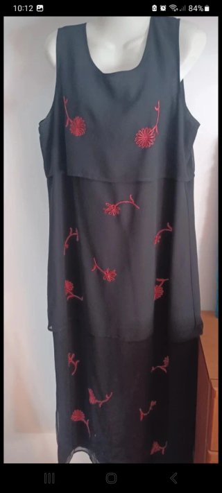 Vestido longo com flores bordadas n°48