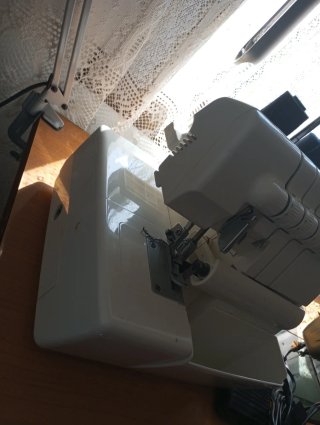 Máquina Overlock SilverCrest