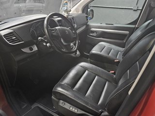 Peugeot Traveller Allure 2021 8 Plazas