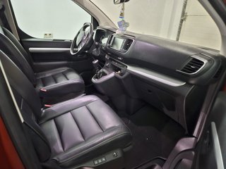 Peugeot Traveller Allure 2021 8 Plazas