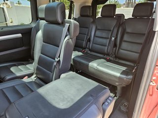 Peugeot Traveller Allure 2021 8 Plazas