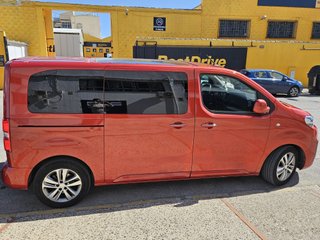 Peugeot Traveller Allure 2021 8 Plazas