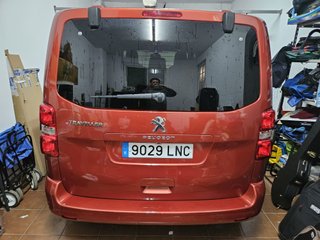 Peugeot Traveller Allure 2021 8 Plazas