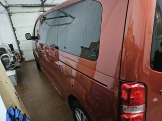 Peugeot Traveller Allure 2021 8 Plazas