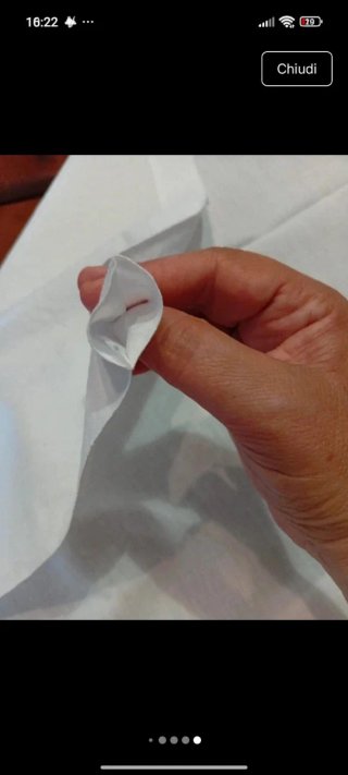 Tendine corte per finestre, ricamate a mano
