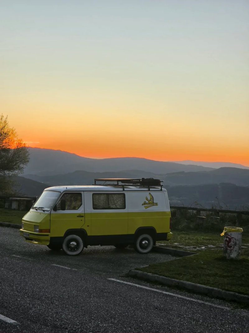 Nissan Trade 1988 - foto 1