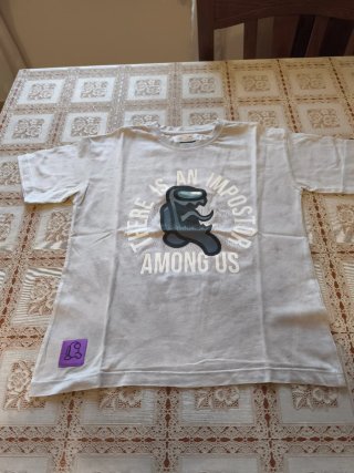 T-shirt Among Us 6 anni