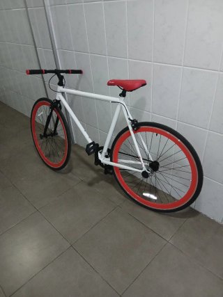 Bicicleta Fixtyle 28 Naranja y Blanca