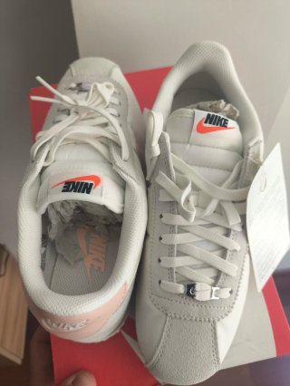 Zapatillas Nike cortez talla 37.5