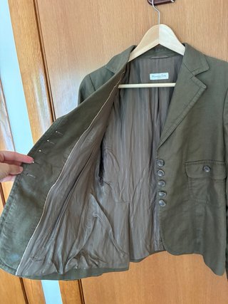 Blazer chachaquetde lino caqui Massimo Dutti L