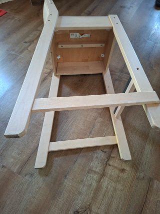 Liquidation !!!mesa y silla de Ikea