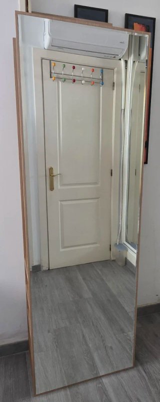 Mesa de cristal y espejo