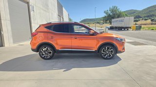 33.000km 2023 MG ZS 2023