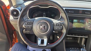 33.000km 2023 MG ZS 2023
