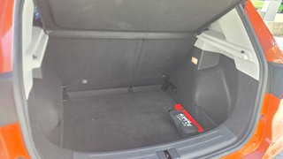 33.000km 2023 MG ZS 2023