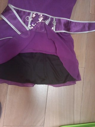 Vestido morado de fiesta