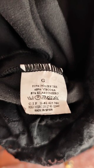 ​Top de encaje negro estilo halter M/L