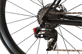 Bicicleta BMC Roadmachine 01 Three AXS 12V t.56 Reacondicionada