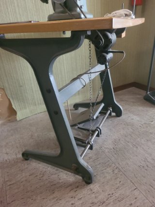 Máquina de coser Alta Peletería