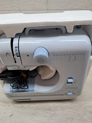 Máquina de Coser Ufesa SW1201 Facile
