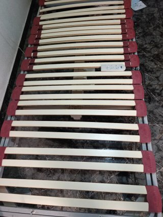 Cama articulada en buen estado ,motor eléctrico co