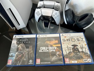 Pack Ps5 estándar con juegos y accesorios