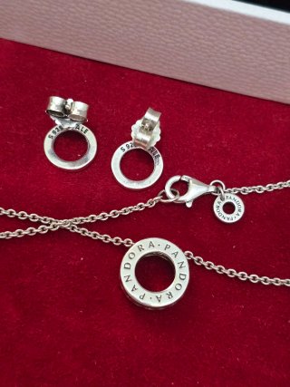 Collar de plata Y Pendientes Pandora