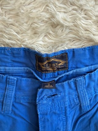 Bermudas azul