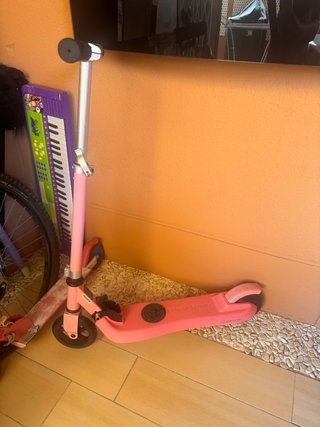 Patinete eléctrico infantil