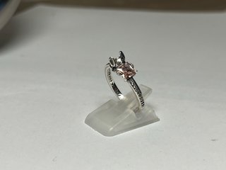 Anillo Stich Brillante Rosa