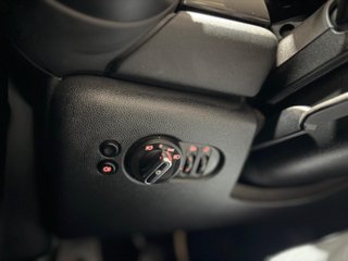 MINI ONE 2022