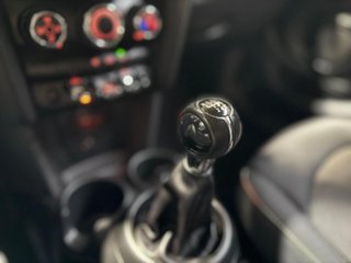MINI ONE 2022