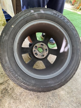 Llantas + cubierta Bridgestone A4 18”