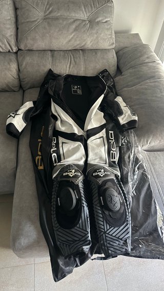 Mono Bela North Star Negro/Blanco Talla 52 NUEVO