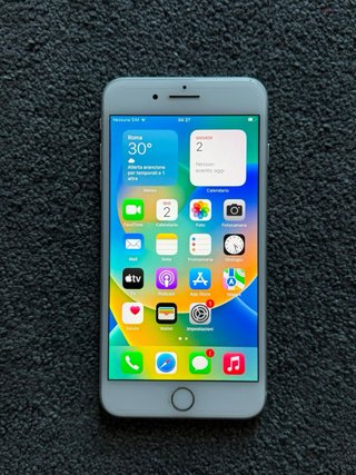 iPhone 8 Plus 64GB Argento