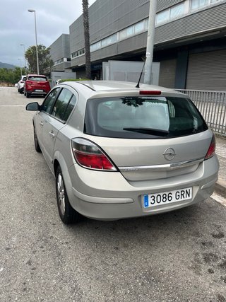 Opel Astra 2009