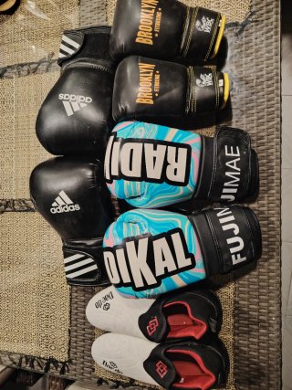 3 pares de guantes nuevos con zapatillas tatami