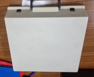 Máquina de escribir Olympia Traveller de Luxe