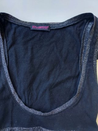 Top sin manga Custo talla M negro buho
